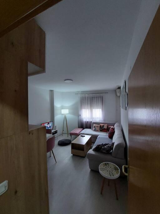 City Center Chic, Urban Apartment Skopje Luaran gambar
